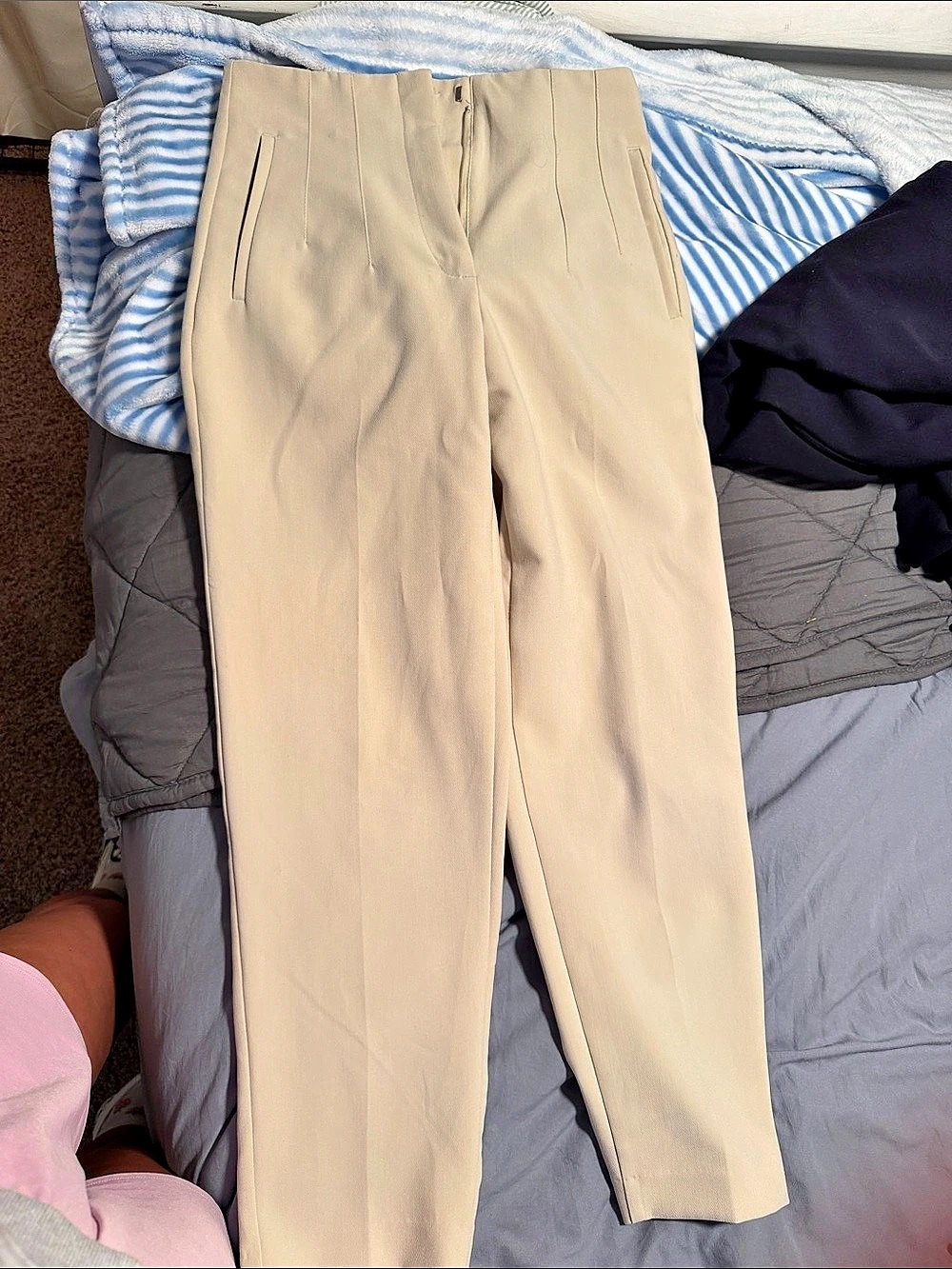 Zara Pleated Straight Leg Trousers in Beige Small
